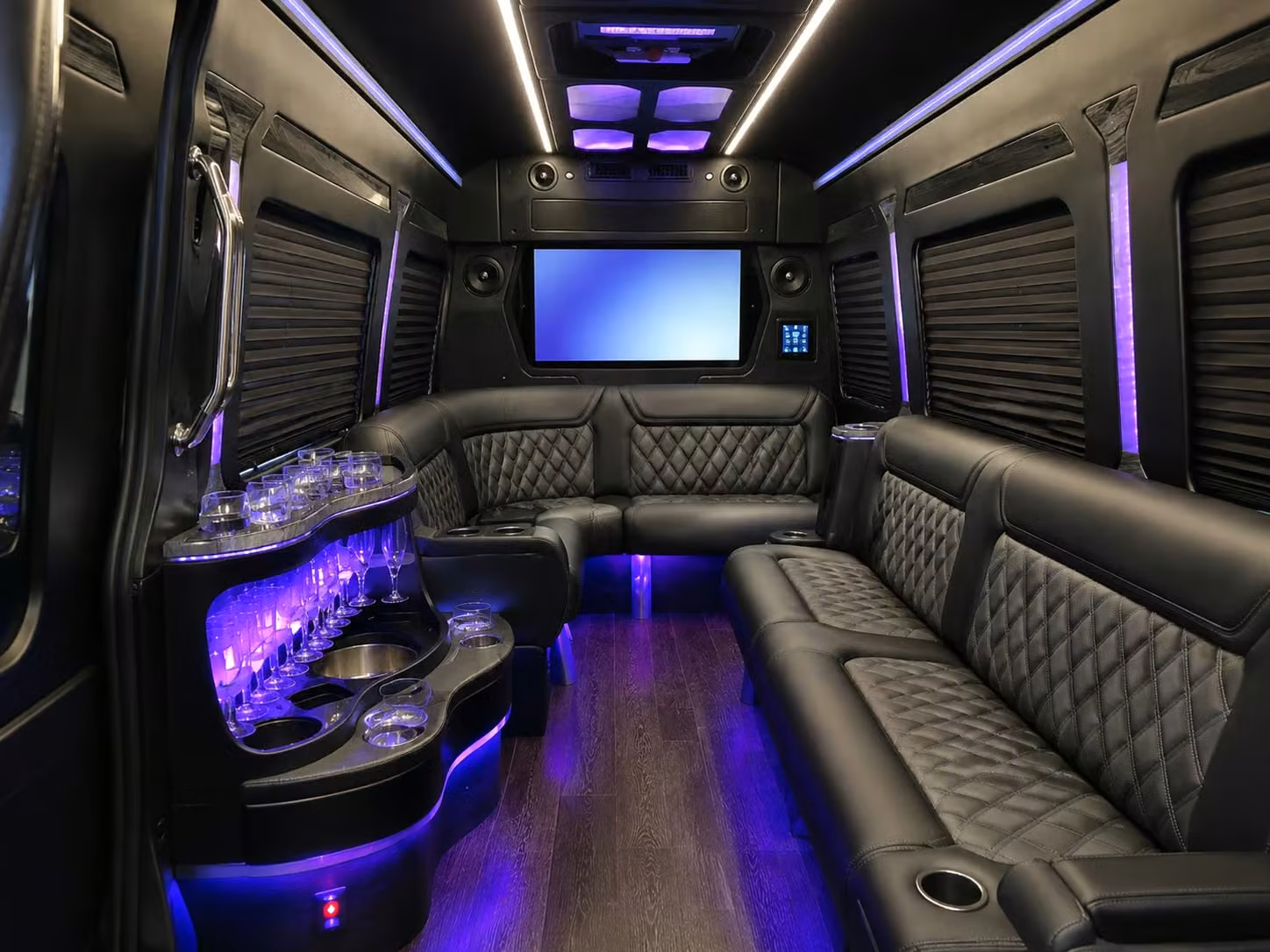 charterbusgreensboro com connects greensboro groups with the right bus for airport transfers and cruise shuttles