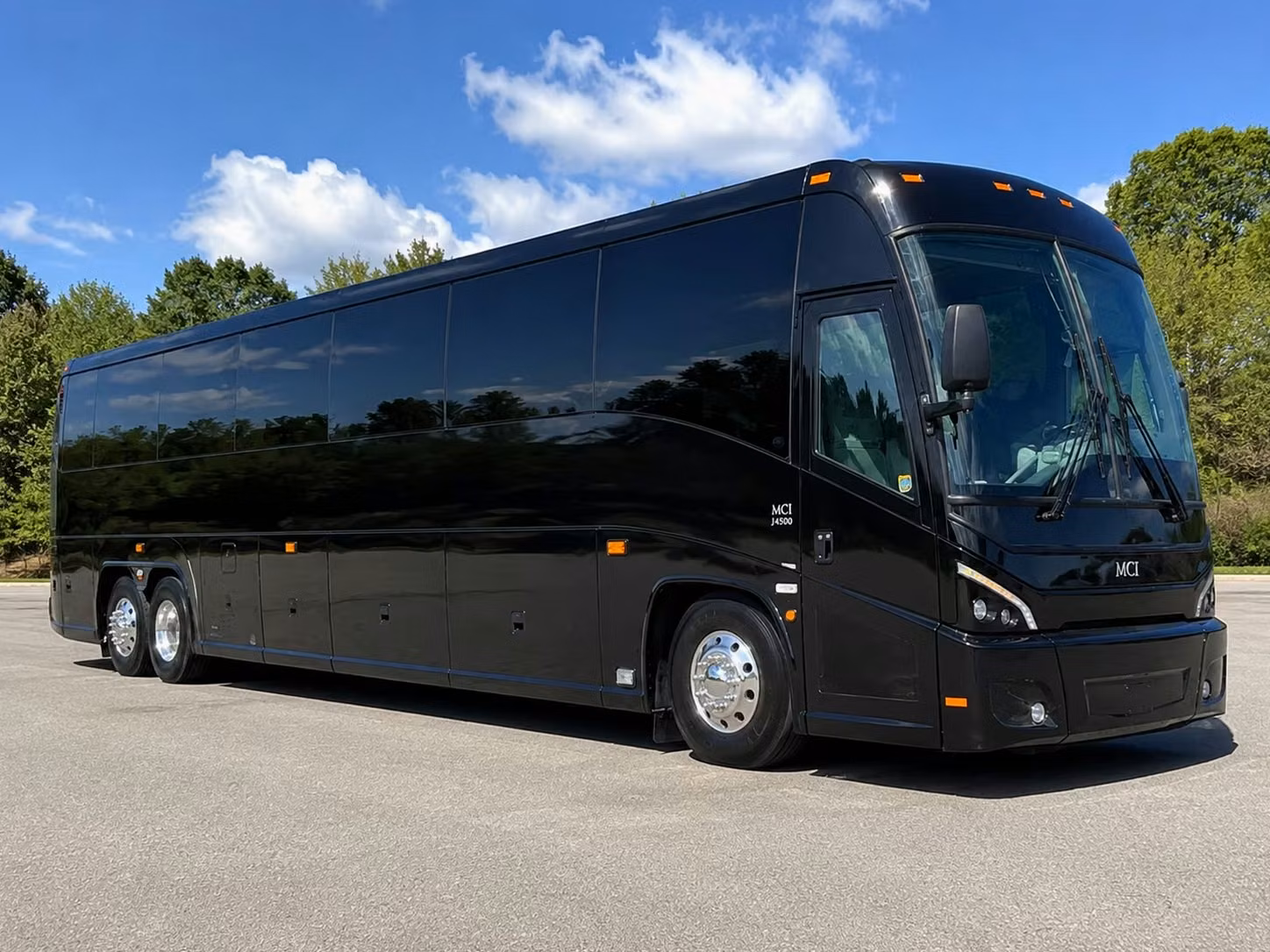use a greensboro charter bus for school field trips and university group travel